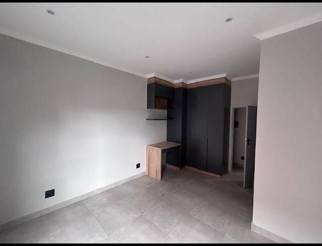 3 BEDROOM HOUSE FOR SALE IN SIX FOUNTAINS RESIDENTIAL ESTATE